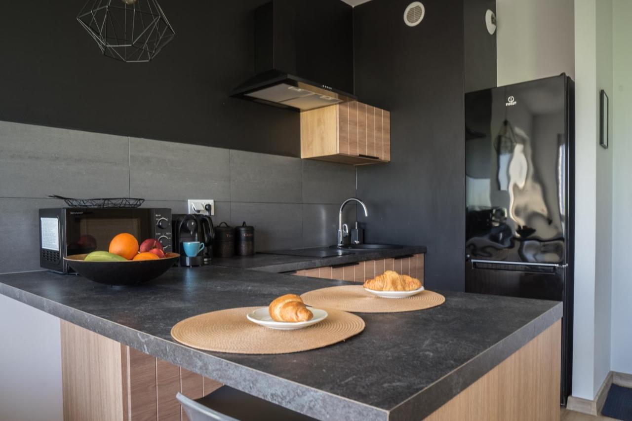 Bizapartments - Modern Flats With Parking Varsó Kültér fotó