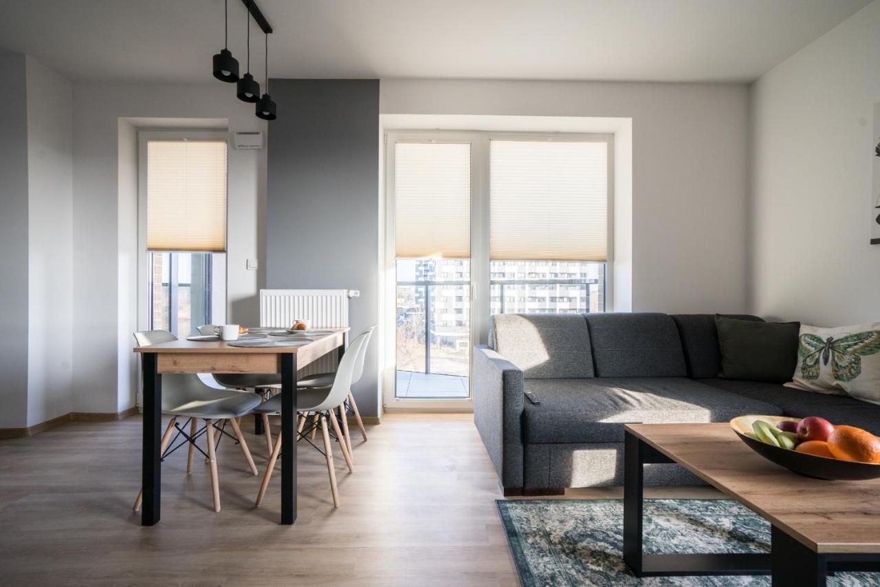 Bizapartments - Modern Flats With Parking Varsó Kültér fotó