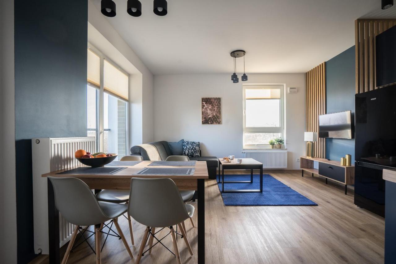 Bizapartments - Modern Flats With Parking Varsó Kültér fotó